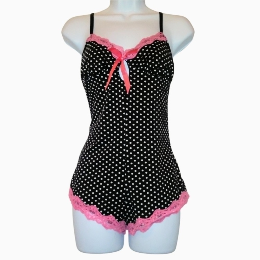 Vintage retro black&pink polka dot lingerie